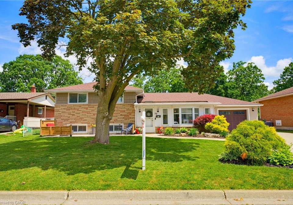 29-woodland-drive-cambridge-ontario-40843741