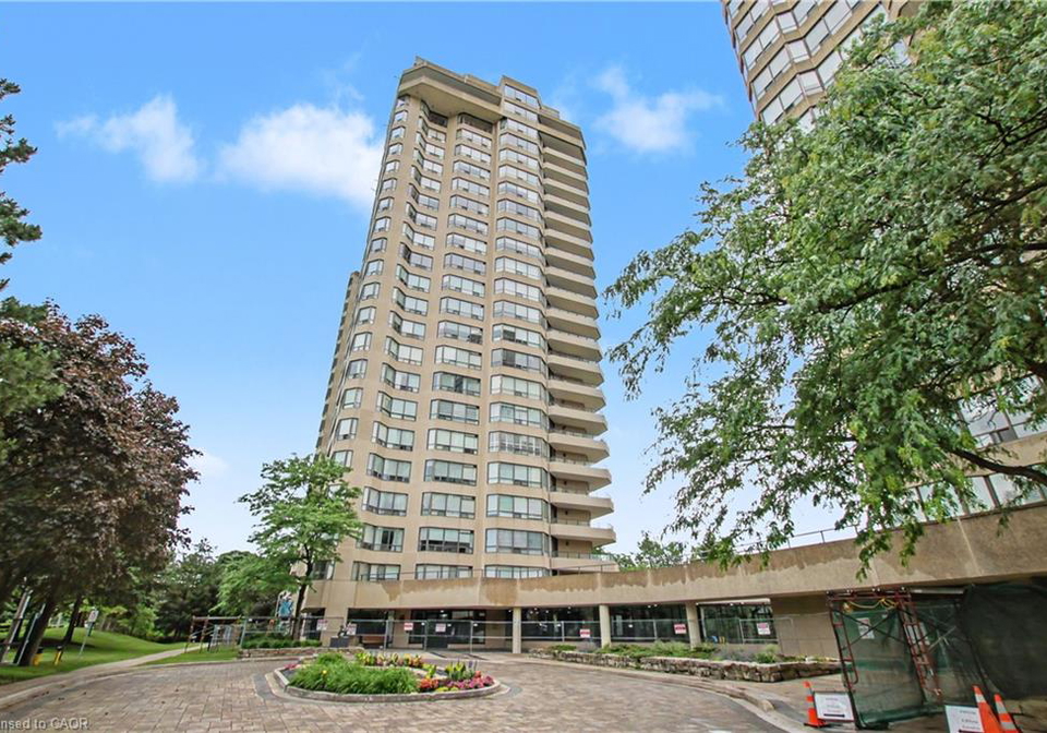 6-willow-street-waterloo-ontario-40843767