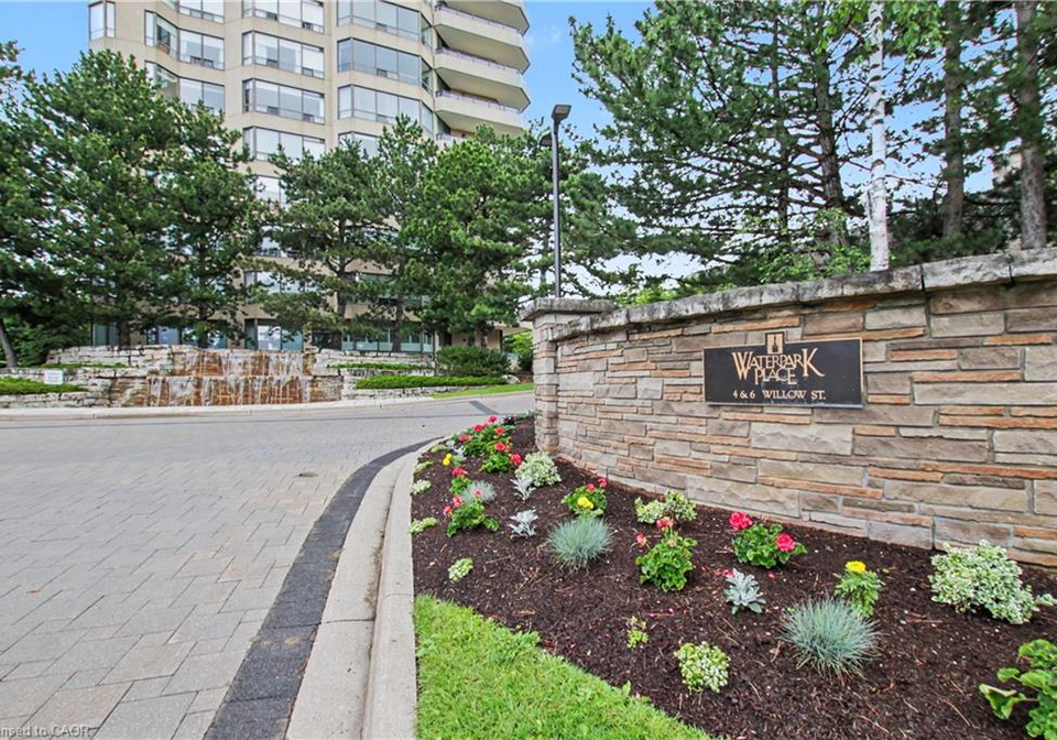 6-willow-street-waterloo-ontario-40843767