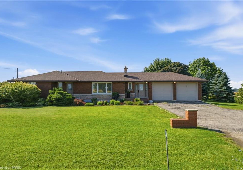 1184-colborne-street-w-brantford-ontario-40843801