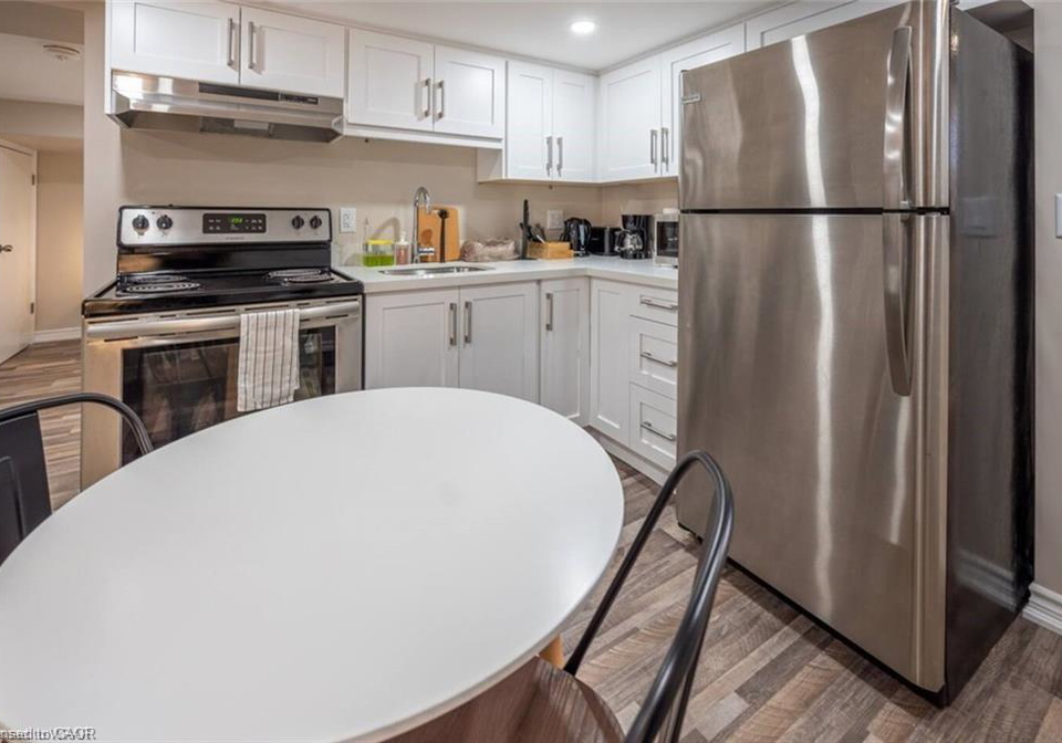 3-locust-street-kitchener-ontario-40843810