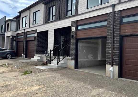 21-pin-oak-common-cambridge-ontario-40843815