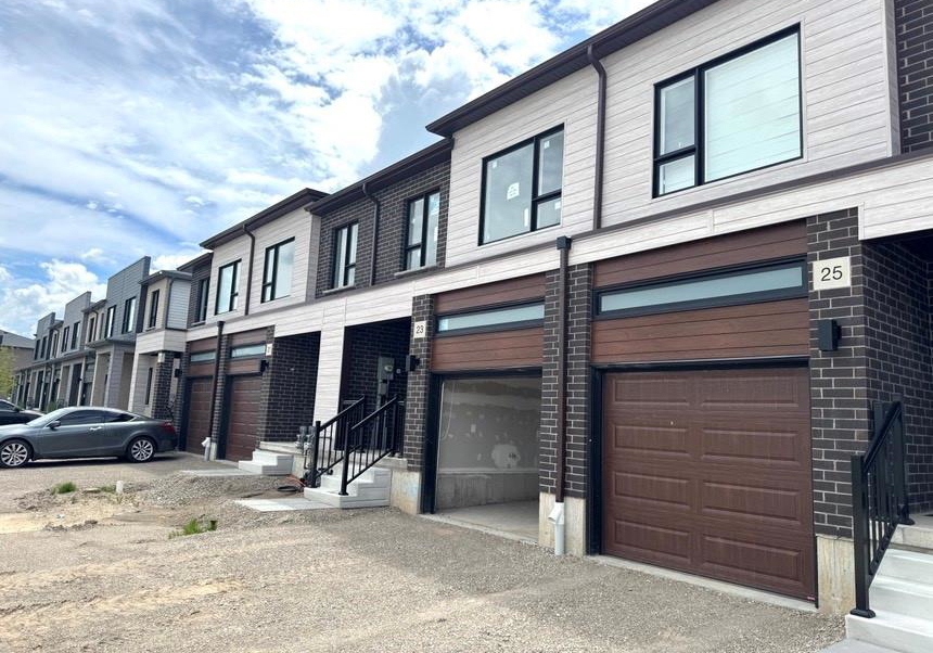 21-pin-oak-common-cambridge-ontario-40843815
