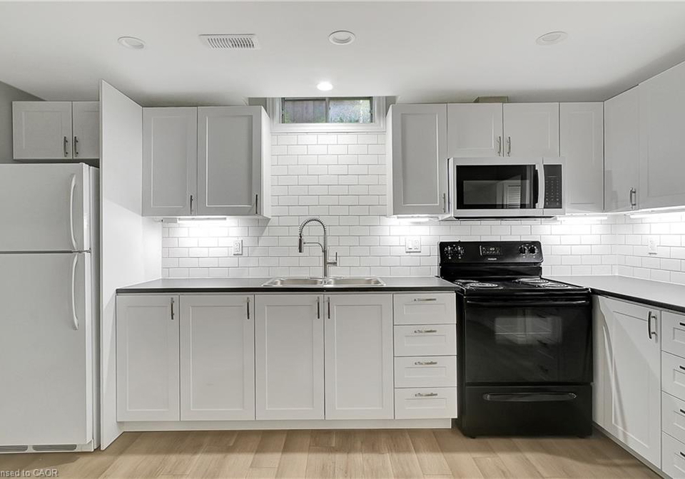 43-holm-street-cambridge-ontario-40843820