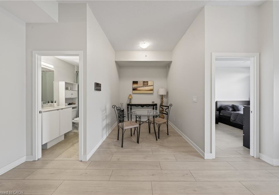 3210-dakota-common-burlington-ontario-40843829