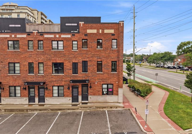 70-plains-road-w-burlington-ontario-40843834