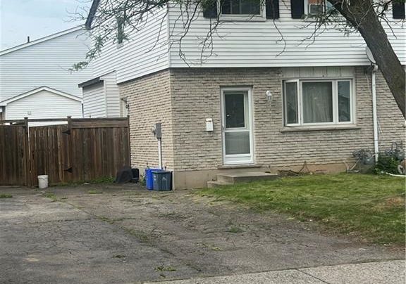 35-debby-crescent-brantford-ontario-40843840