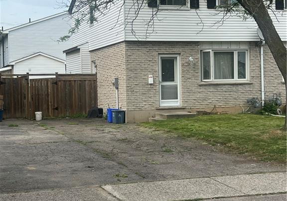 35-debby-crescent-brantford-ontario-40843840