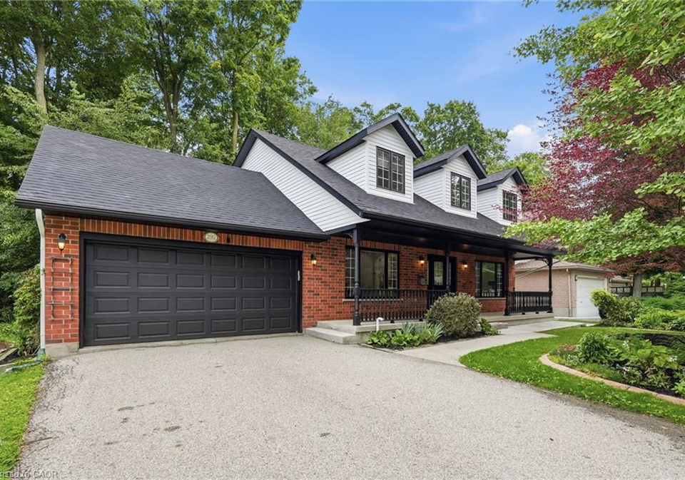 292-thorncrest-drive-waterloo-ontario-40843841