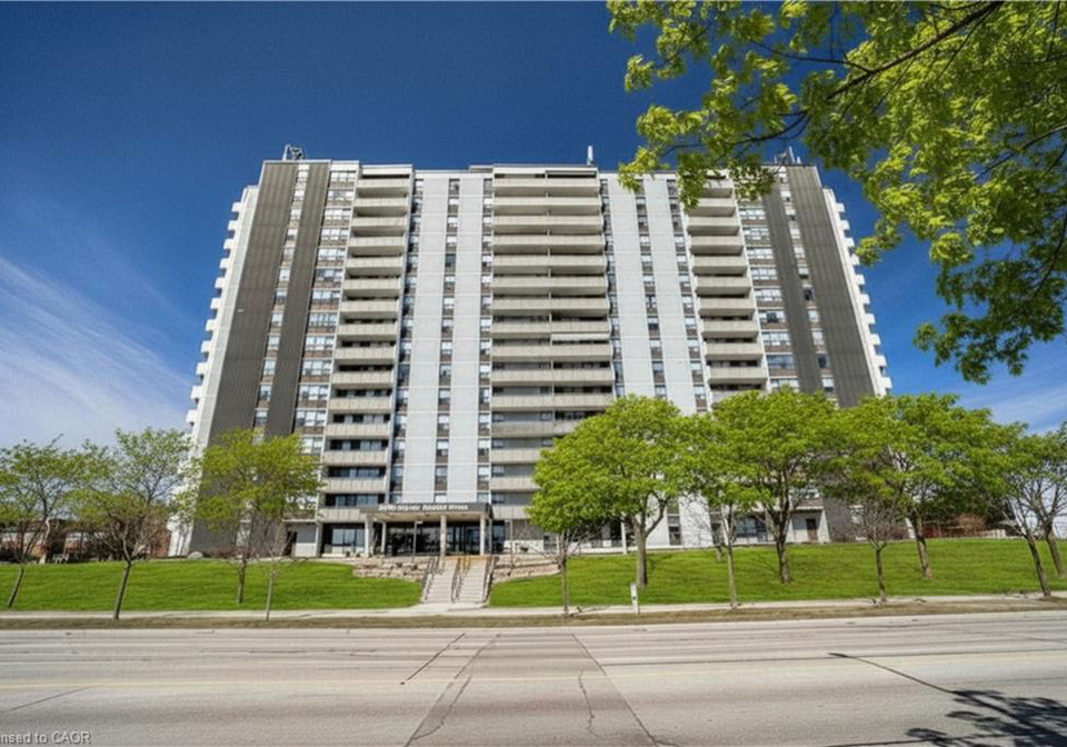 2055-upper-middle-road-burlington-ontario-40843864