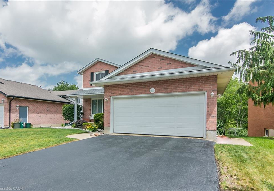 570-hallmark-drive-waterloo-ontario-40843934