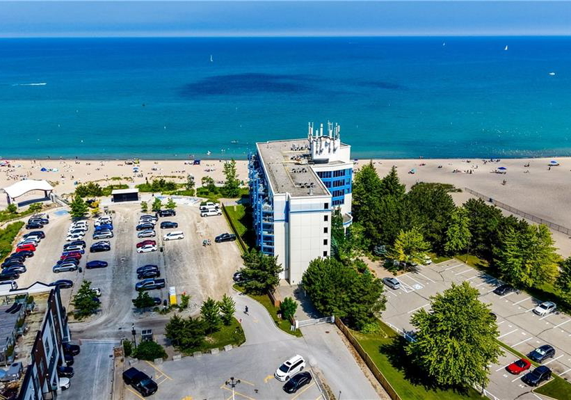 9-pine-street-grand-bend-ontario-40843943