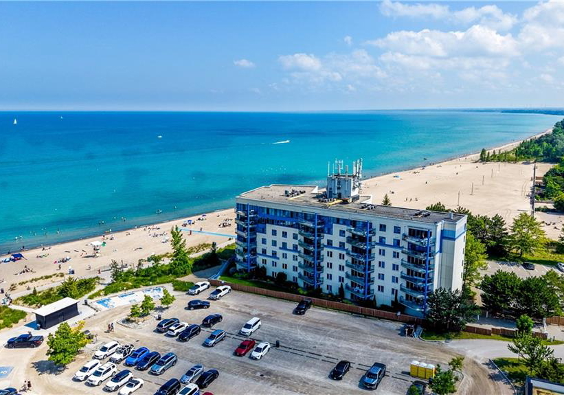 9-pine-street-grand-bend-ontario-40843943
