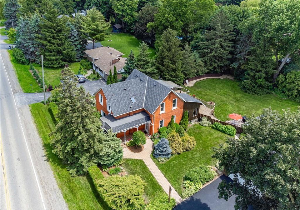 117-hwy-8-greensville-ontario-40843947