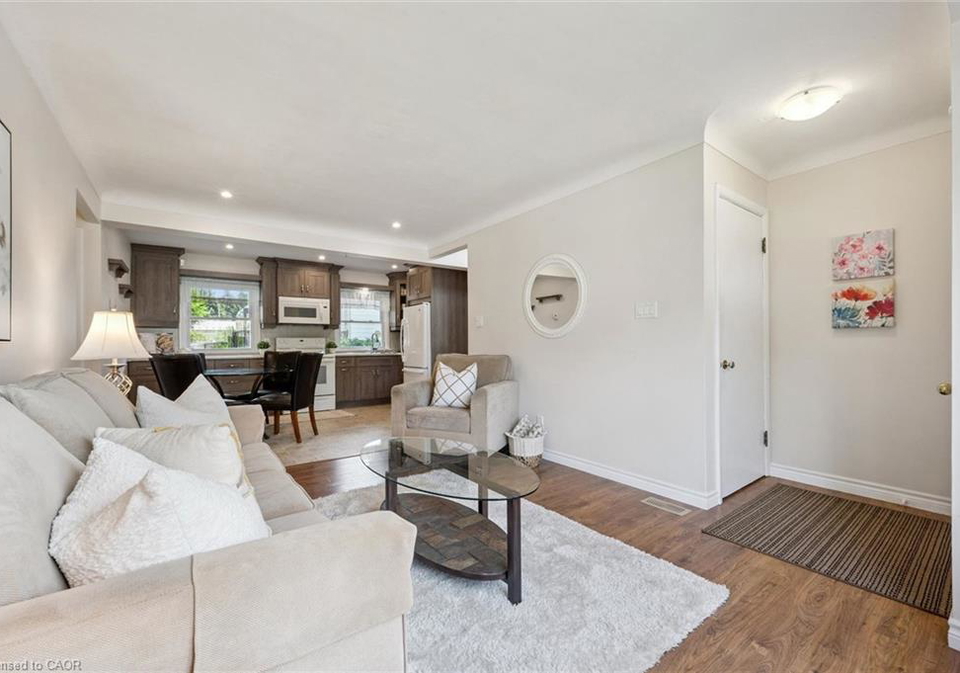 31-third-avenue-cambridge-ontario-40843953