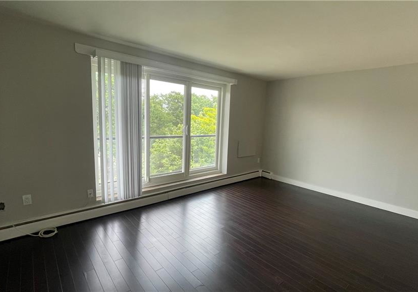 326-hunter-street-e-hamilton-ontario-40843965