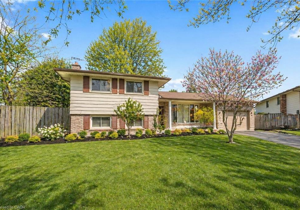 74-macoomb-drive-welland-ontario-40843982
