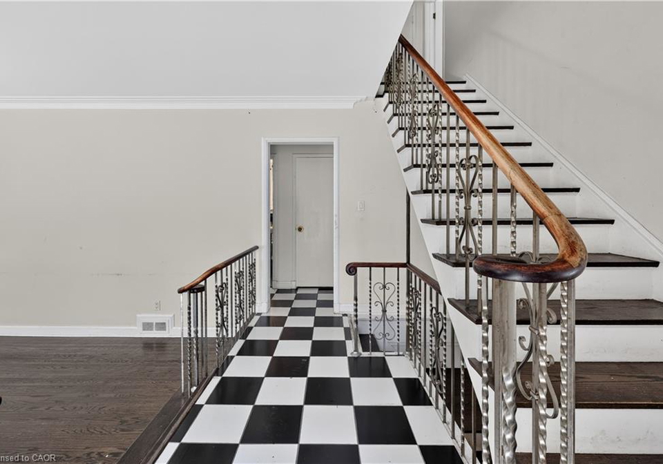 52-valecrest-drive-toronto-ontario-40843983