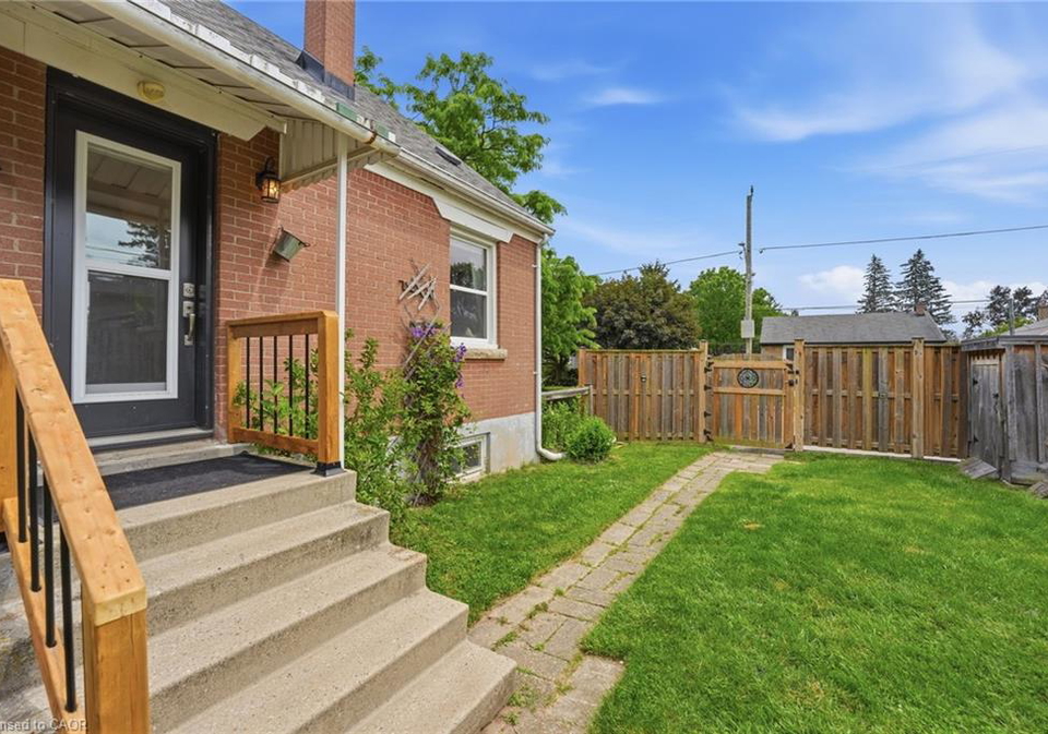 1-janis-court-dundas-ontario-40844024