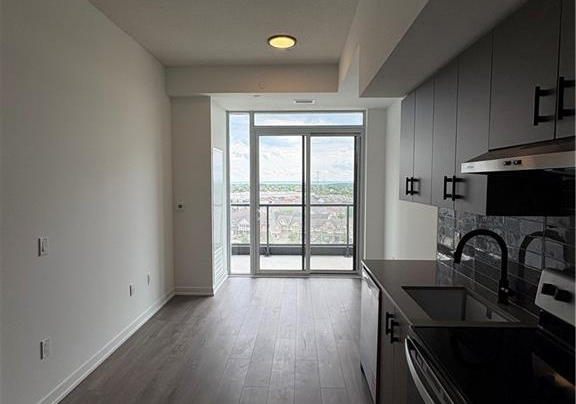4878-powers-common-burlington-ontario-40844064