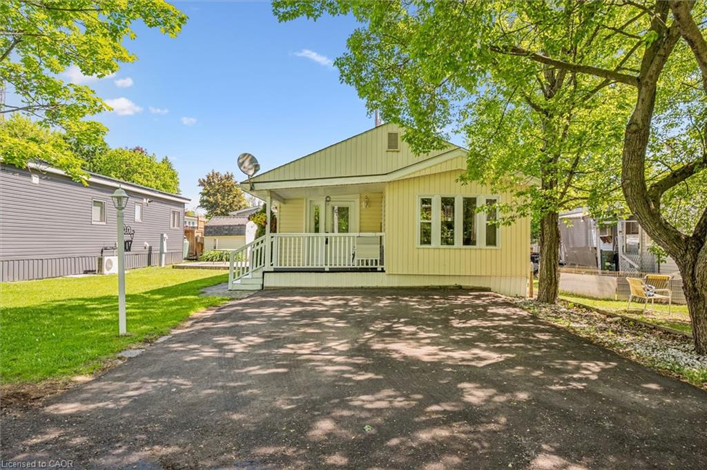 407-teak-trail-centre-wellington-ontario-40844076