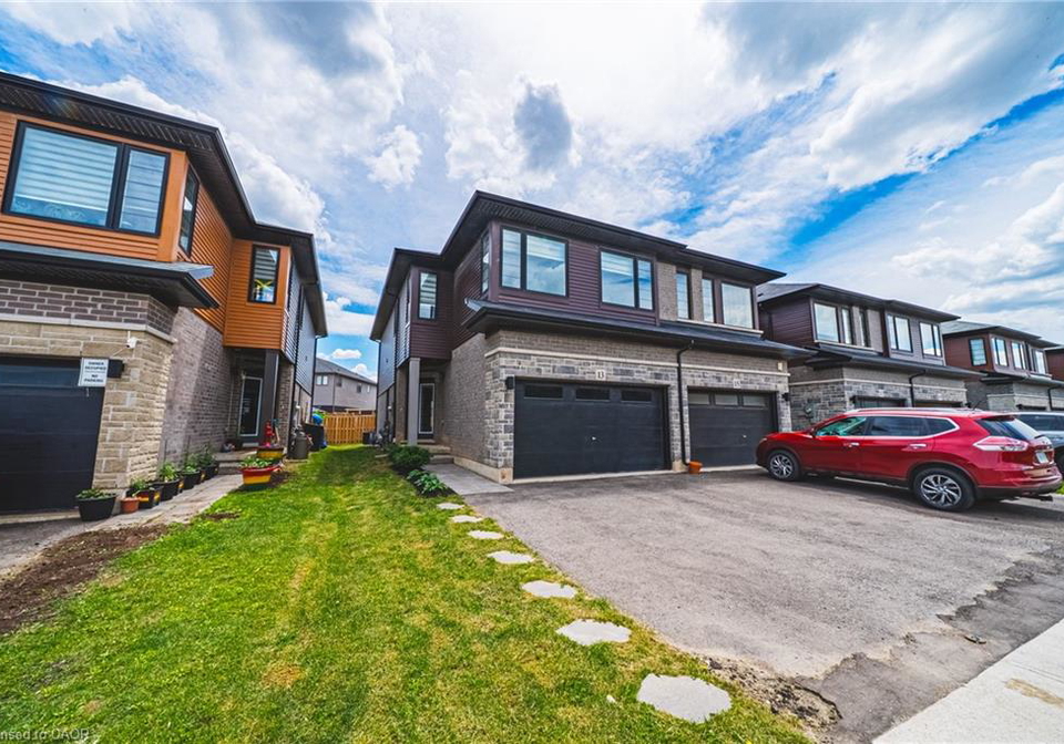 13-bellhouse-avenue-brantford-ontario-40844089