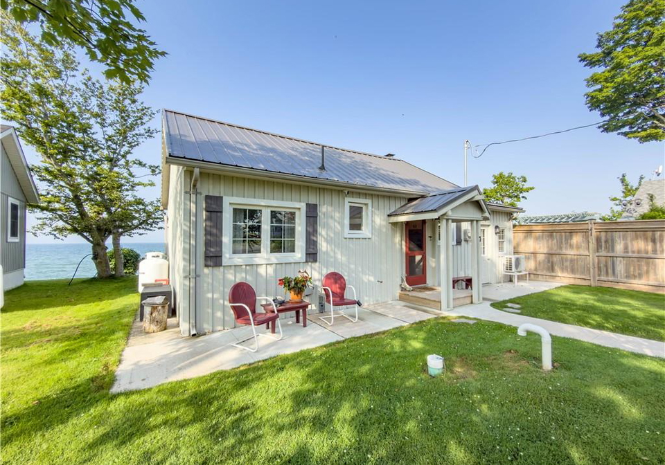 7-shoreline-trail-dunnville-ontario-40844090