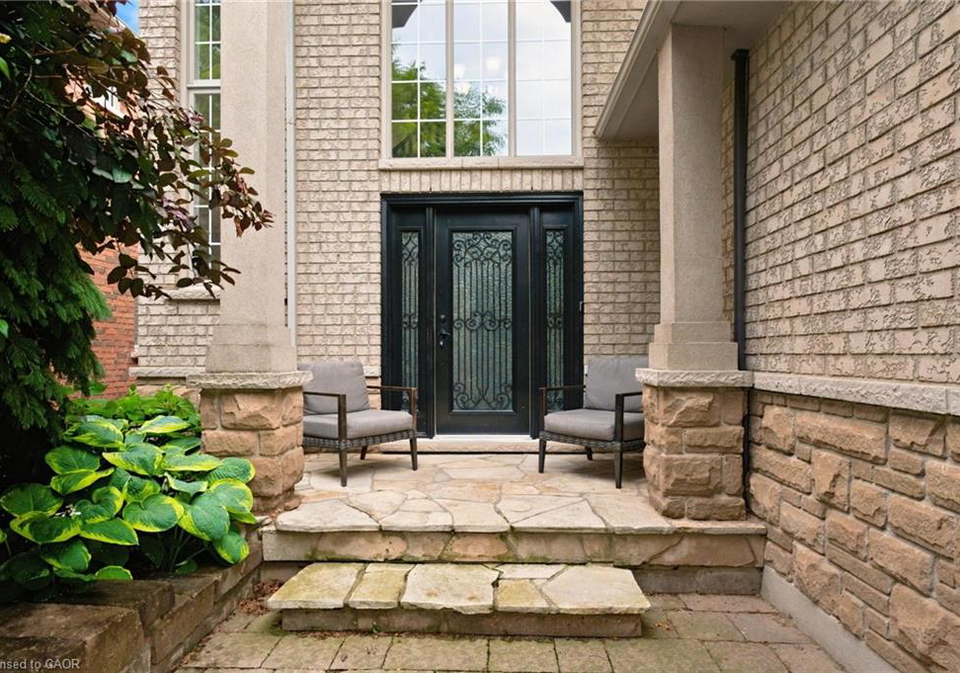207-valridge-drive-ancaster-ontario-40844095