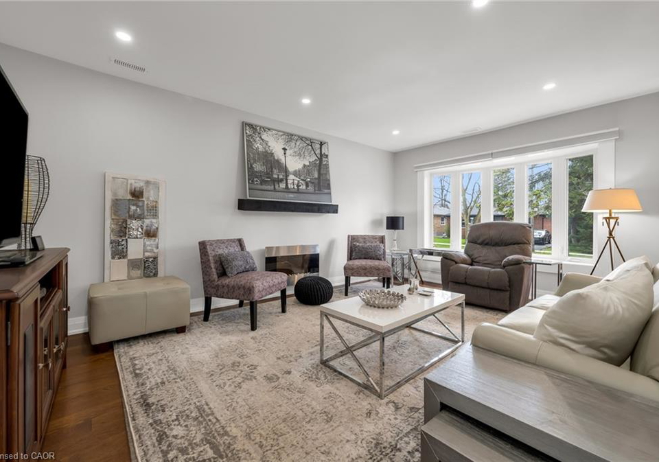 22-north-heights-road-toronto-ontario-40844102