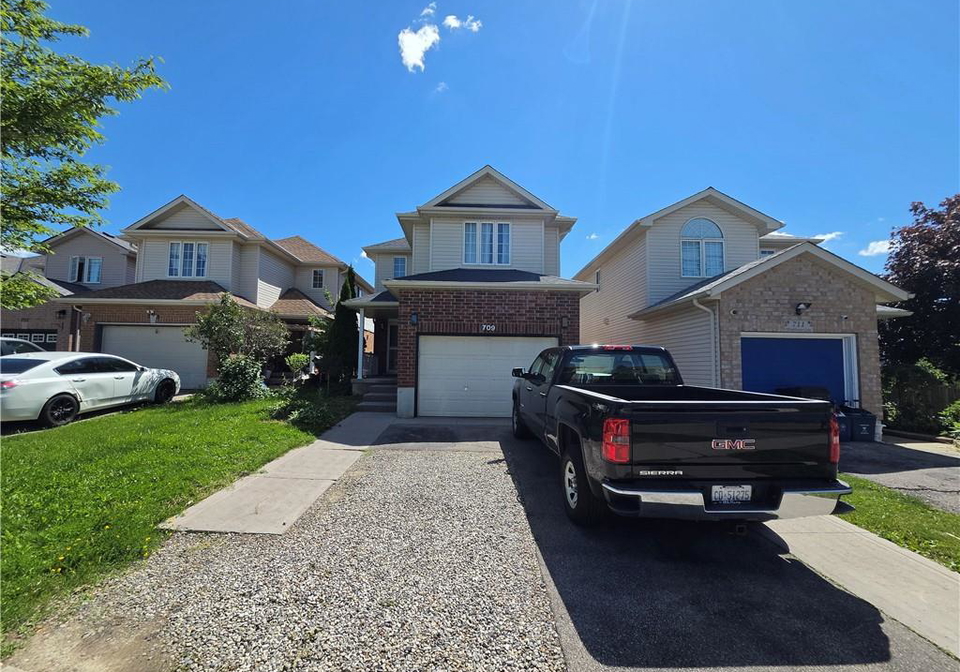 709-windflower-crescent-kitchener-ontario-40844152