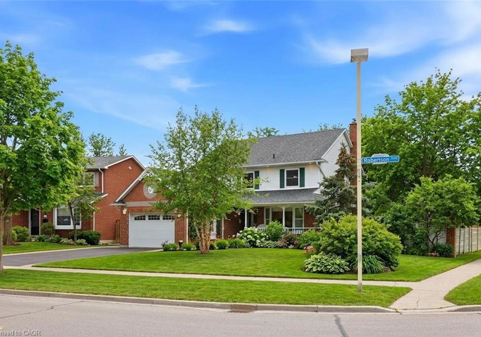 690-robertson-crescent-milton-ontario-40844198