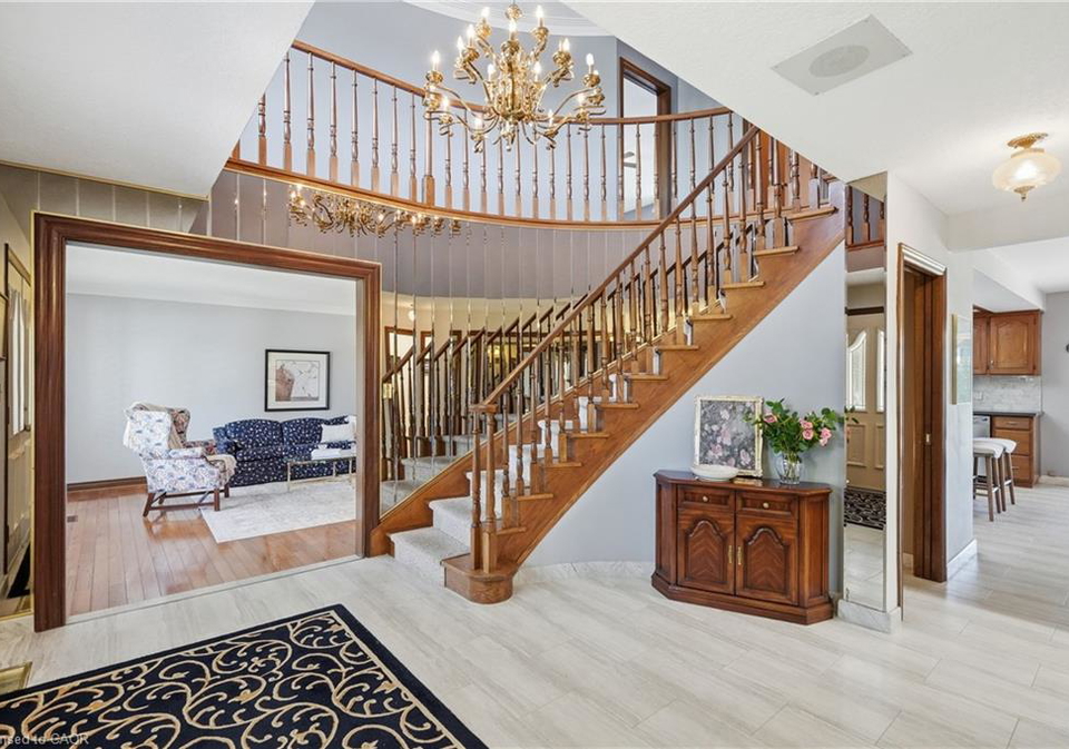 24-renfrew-drive-thorold-ontario-40844200