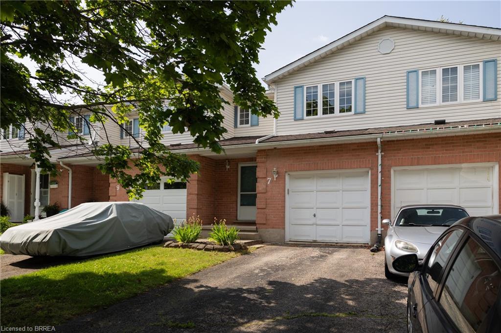 7-graystone-court-paris-ontario-40844295