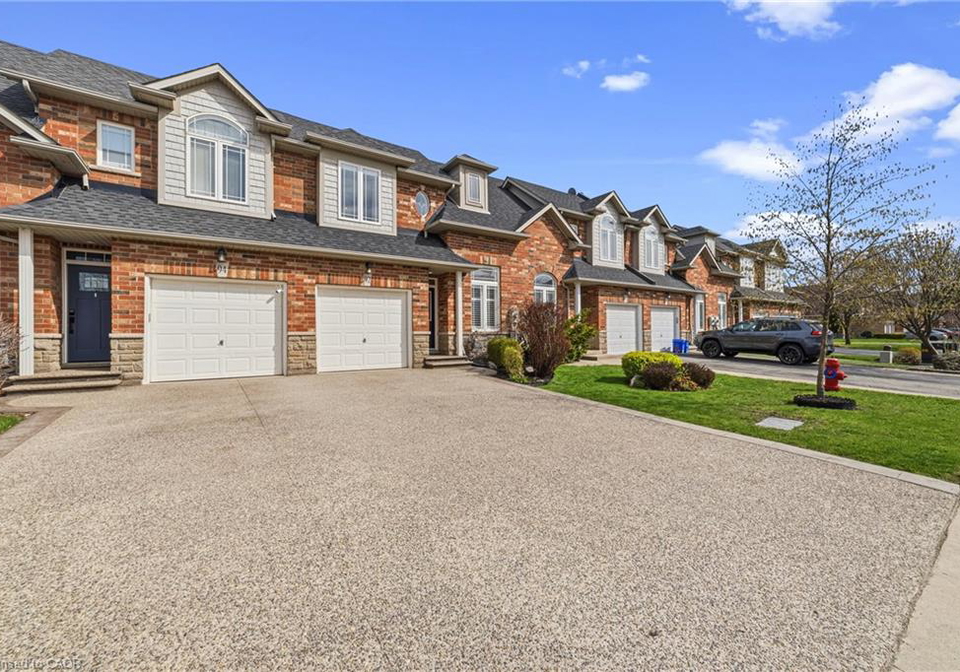 92-benziger-lane-stoney-creek-ontario-40844328