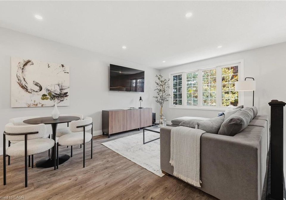 62-bechtel-drive-kitchener-ontario-40844346