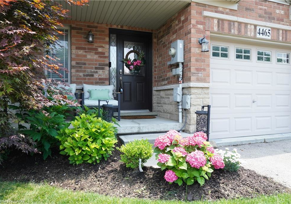 4465-comfort-crescent-beamsville-ontario-40844387