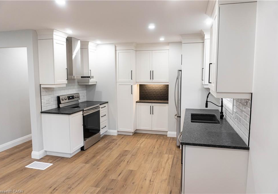 58-perth-road-kitchener-ontario-40844405