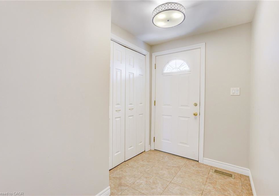 22-blackhorne-crescent-kitchener-ontario-40844449