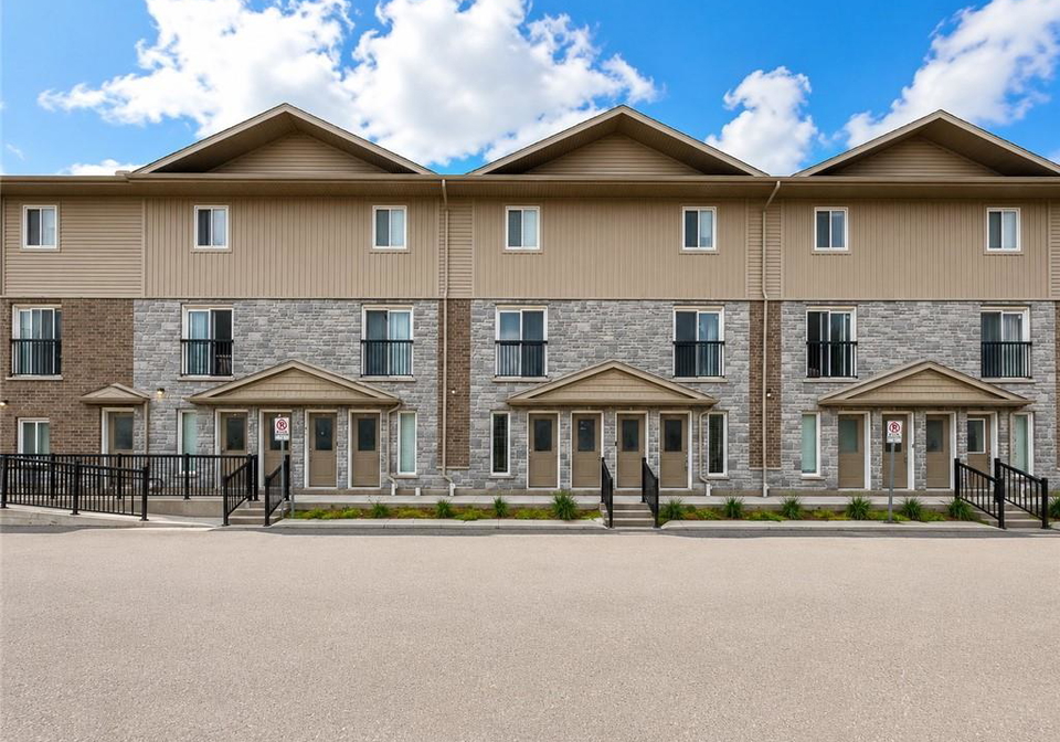 122-courtland-avenue-e-kitchener-ontario-40844453