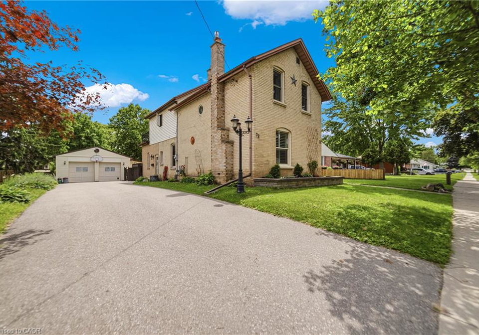 32-clench-avenue-brantford-ontario-40844467