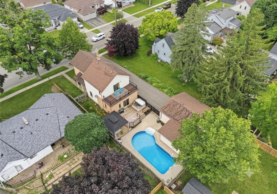 32-clench-avenue-brantford-ontario-40844467