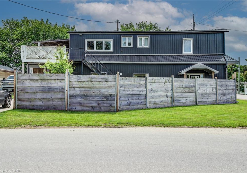6409-perth-road-121-poole-ontario-40844479