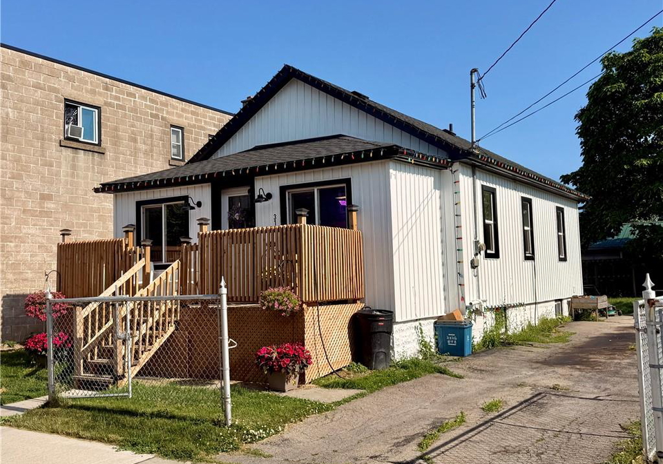 314-broadway-avenue-a-welland-ontario-40844483