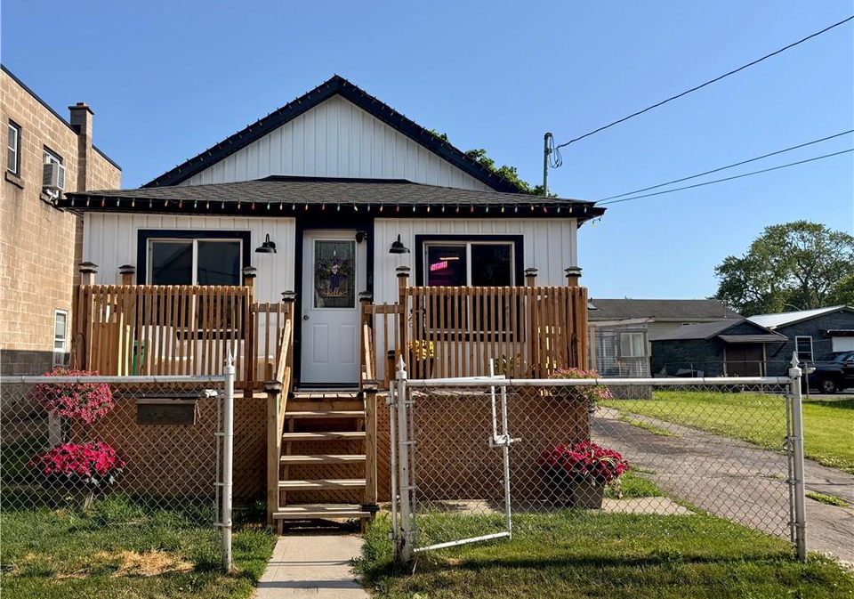 314-broadway-avenue-a-welland-ontario-40844483