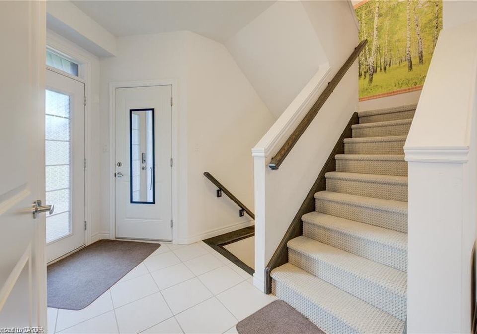 19-baker-lane-paris-ontario-40844494