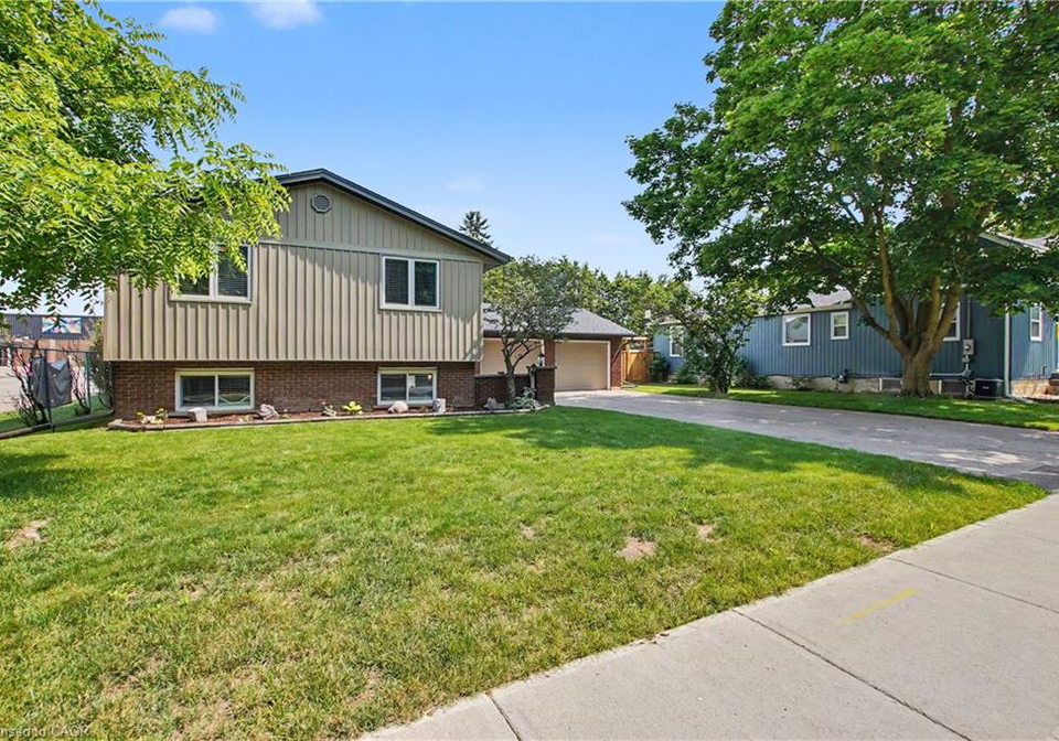 1045-queens-bush-road-wellesley-ontario-40844501