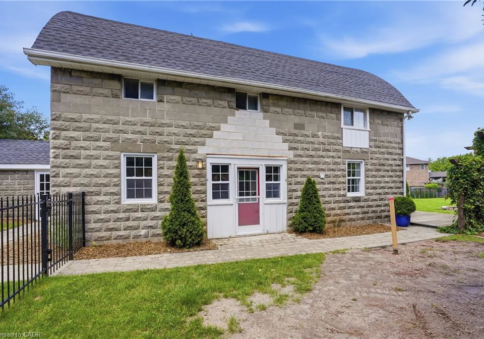 292-main-street-w-grimsby-ontario-40844503