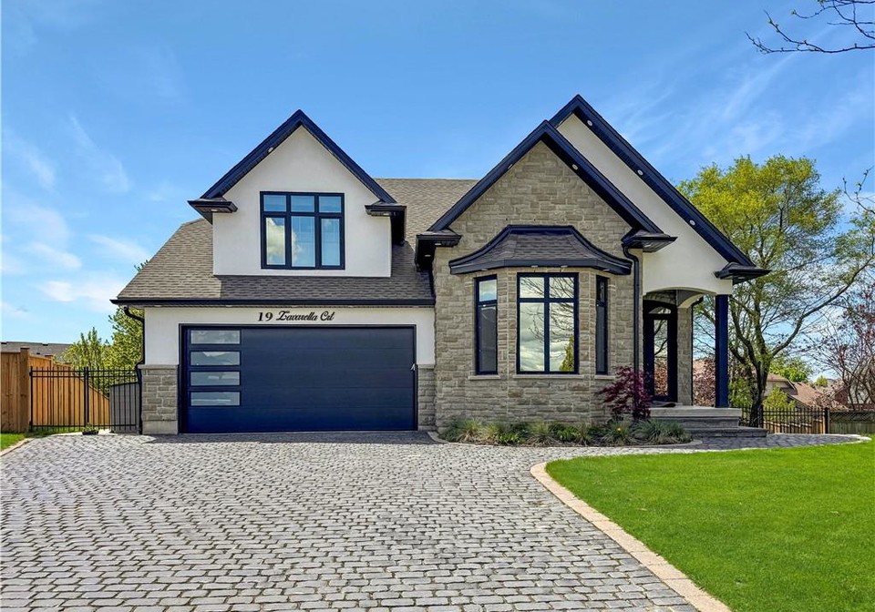 19-zavarella-court-paris-ontario-40844539