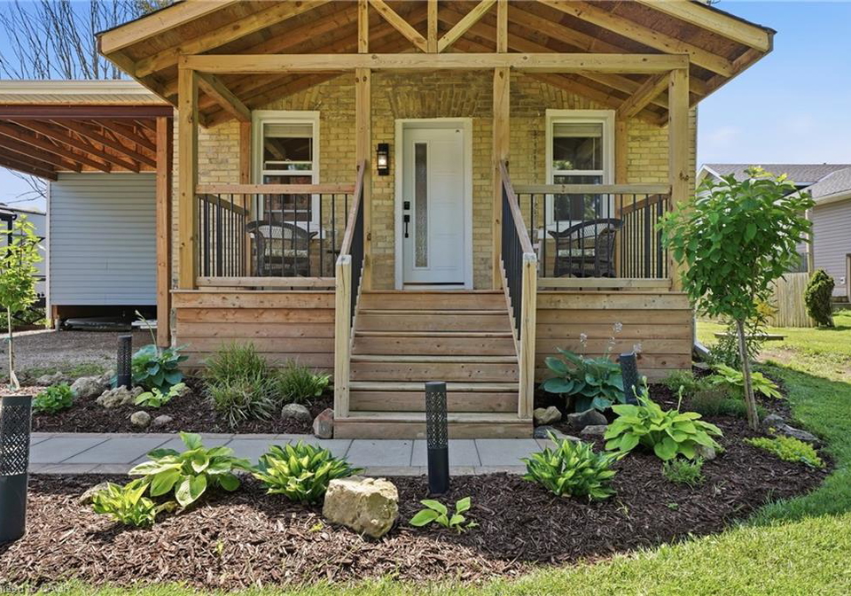 5775-highway-23-road-harriston-ontario-40844639