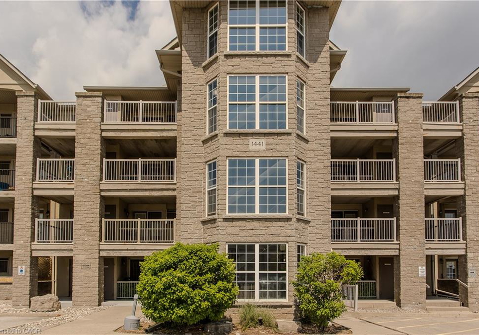 1441-walkers-line-burlington-ontario-40844641